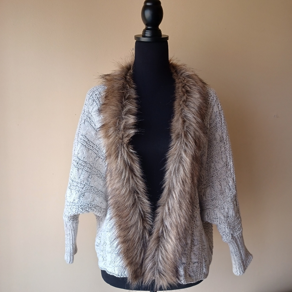 Northern Angel Faux Fur Trim Dolman Sleeve Laced Back Open Front Cardigan